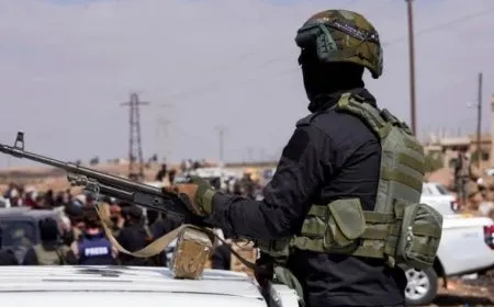 "Syria withdraws heavy weapons from south, prepares for negotiations"