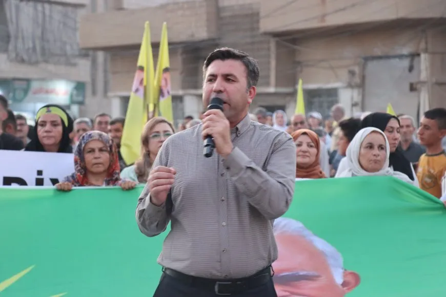 Residents of Qamishlo rally for leader Ocalan's physical freedom on World Peace Day