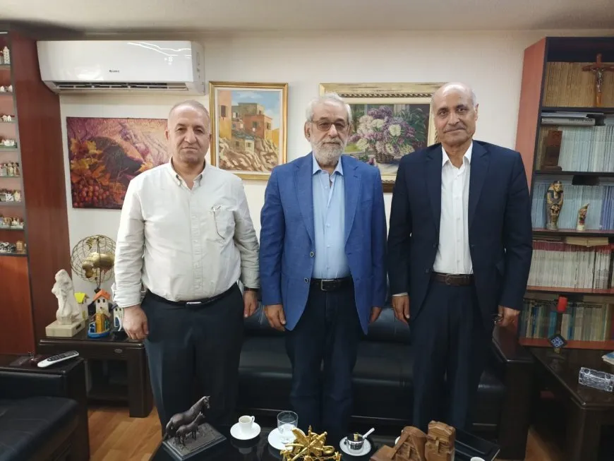 Badran Çîa Kurd meets a Tashnag Party leader in Beirut