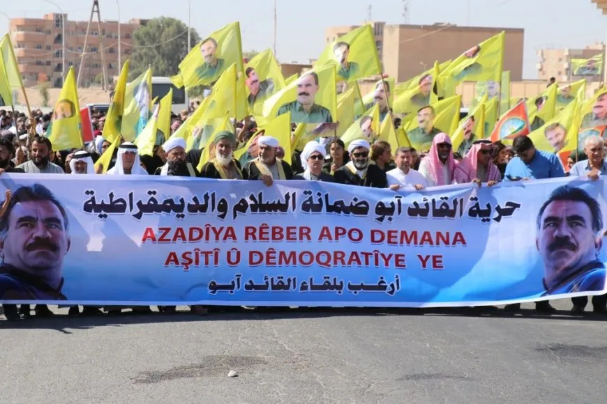 Massive crowds in Tabqa call for Ocalan's physical freedom