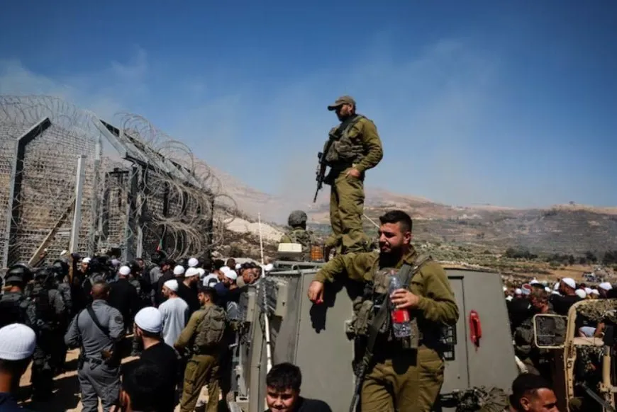 Washington pressures for limited security agreement between Interim Government, Tel Aviv