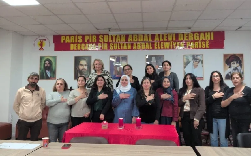 Women’s delegation from NE Syria discusses women's empowerment in Paris