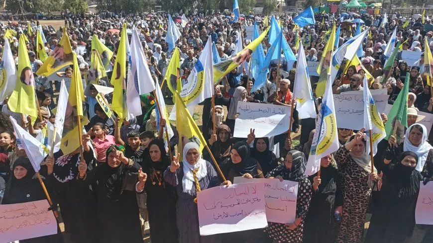 Mass demonstrations in Jazera Canton demanding right of hope and democracy for Syria