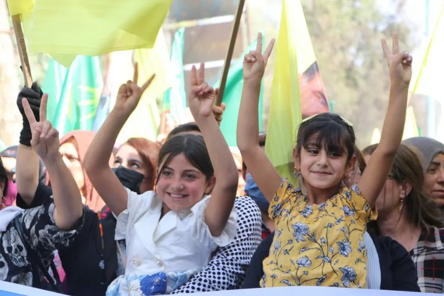 Al-Jazira women require leader's physical freedom during a march
