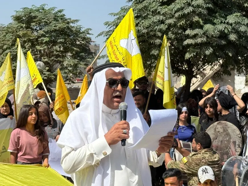 Thousands in Raqqa affirm, "SDF is our dignity"