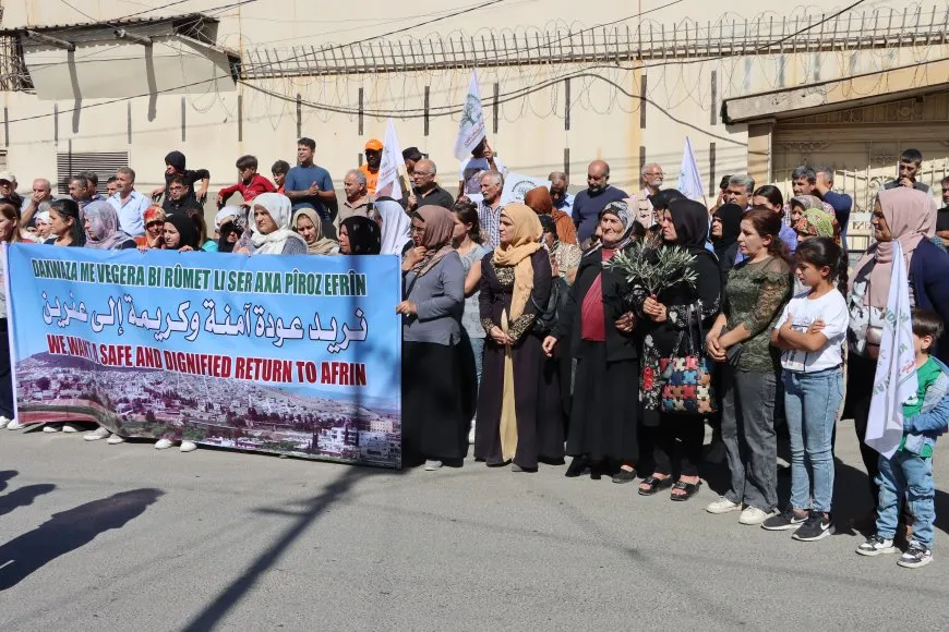 IDPs protest in front of UNHCR demanding right to safe return to their homes
