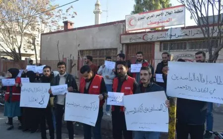 Protests erupt in Manbij over killings, looting by Turkish linked mercenaries