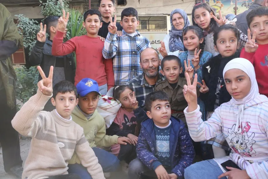 Fighter in Kurdistan Liberation Movement arrives in Sheikh Maqsoud after 32 years in Turkish prisons