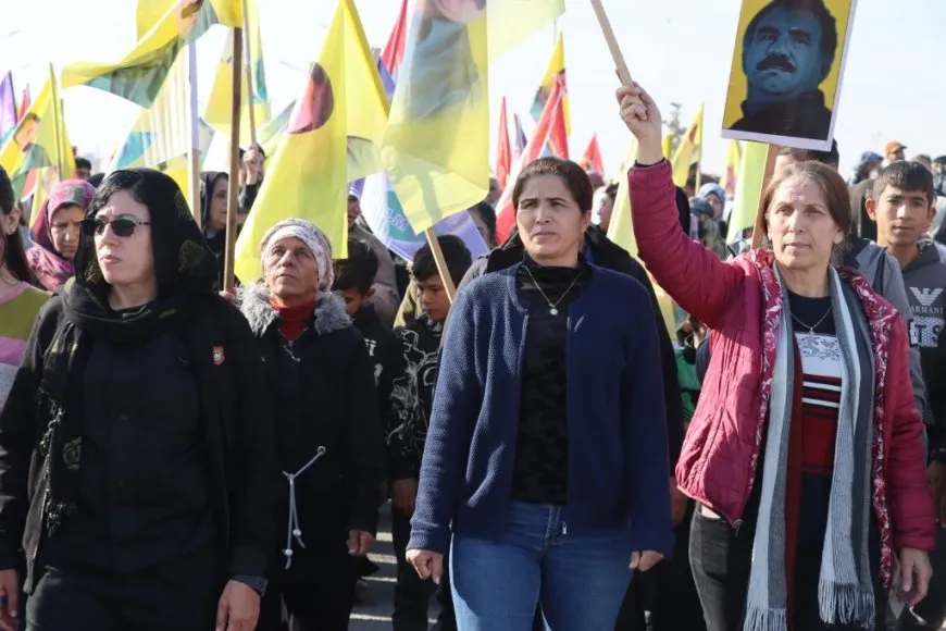 Mass rally in Tabqa commemorates Resistance Day, demands leader's freedom