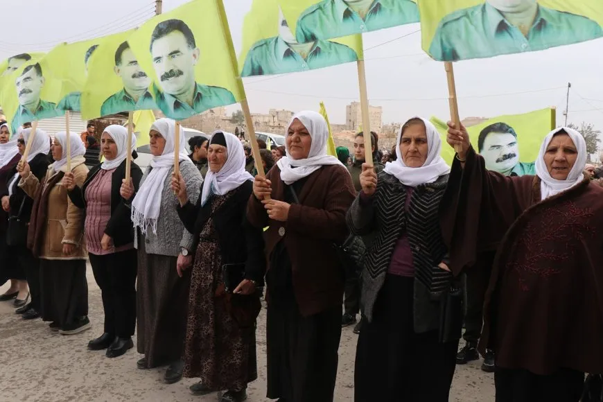 Rally in Aleppo calls for leader Ocalan’s physical freedom