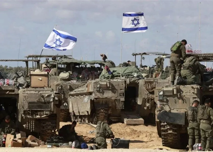 Israeli army prepares to launch an attack on Lebanon