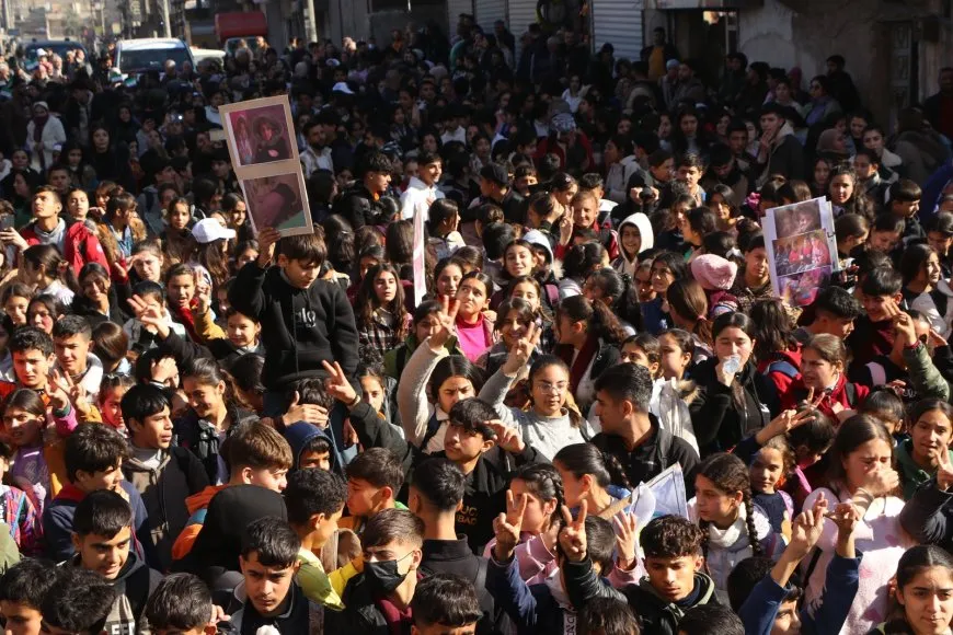 Students protest against Transitional Govt.'s siege of Sheikh Maqsoud, Ashrafiyeh