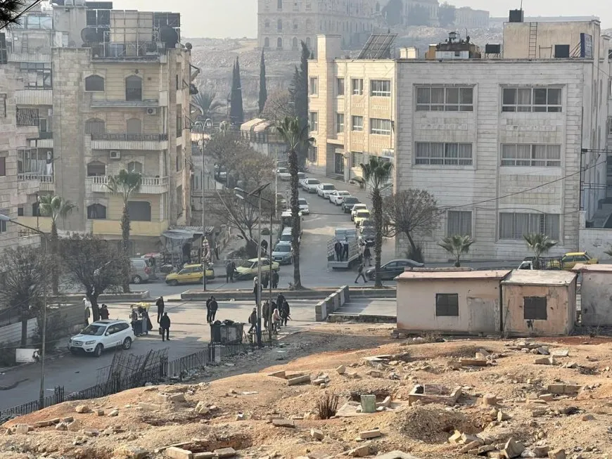 Transitional Govt. blocks road, prevents cars from crossing into Sheikh Maqsoud, Ashrafieh