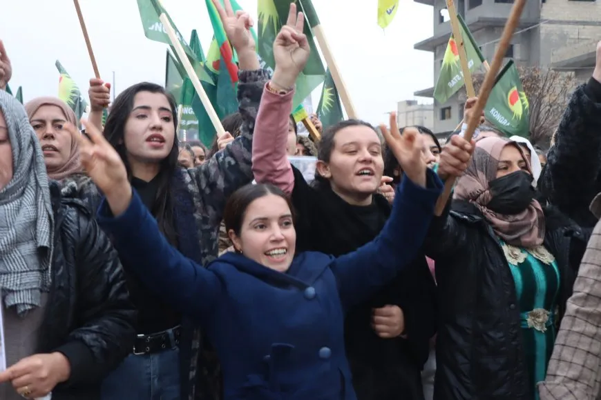 Women take to streets for Sheikh Maqsoud- Ashrafieh
