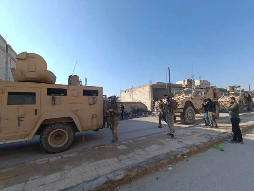 International Coalition convoy accompanied by SDF arrives in Maskanah, heads toward Deir Hafer