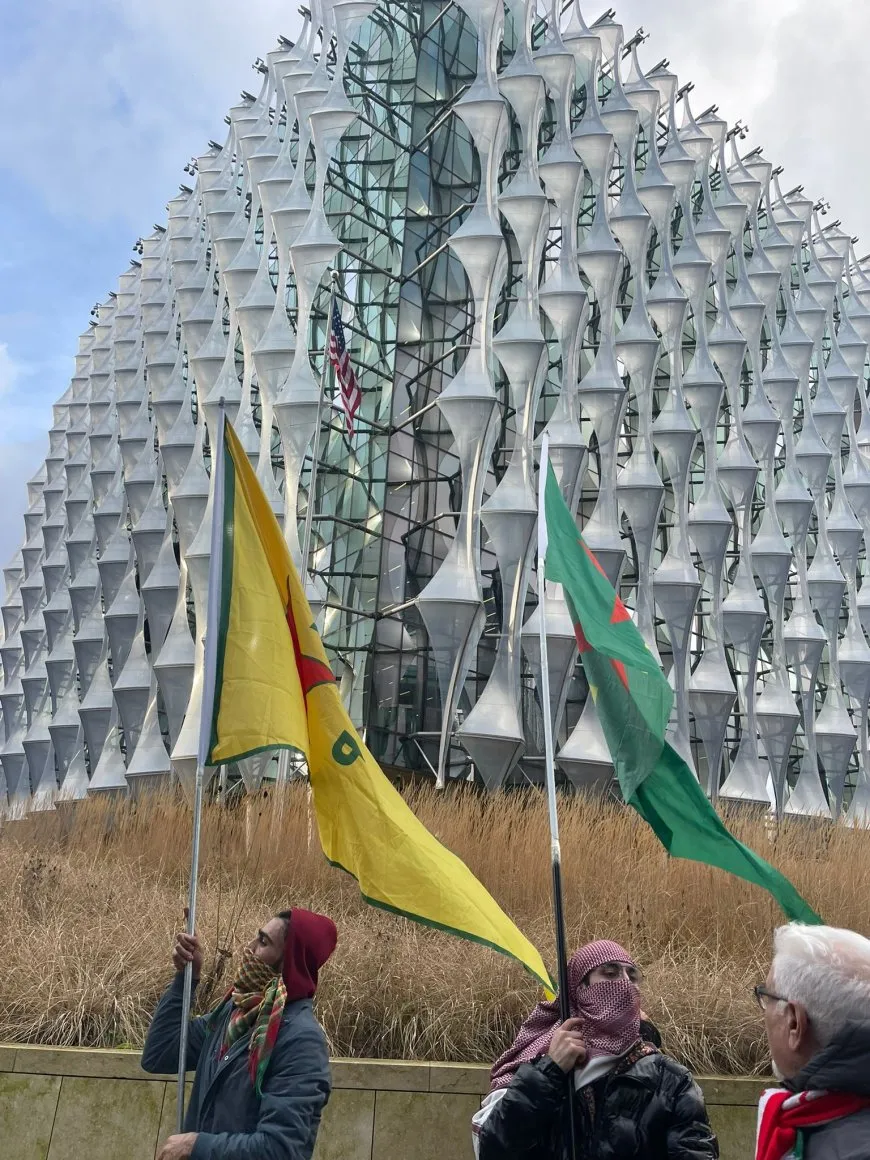 Kurds rally at U.S. Embassy in London