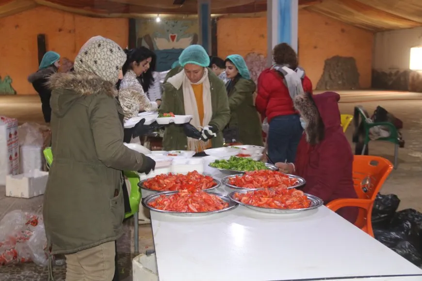 continued distribution of aid to displaced families in Amuda