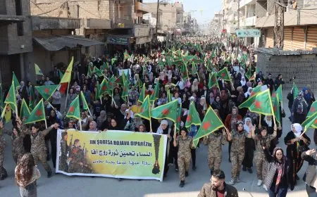 In march supporting YPJ: "Let's strengthen our unity, protect our gains"