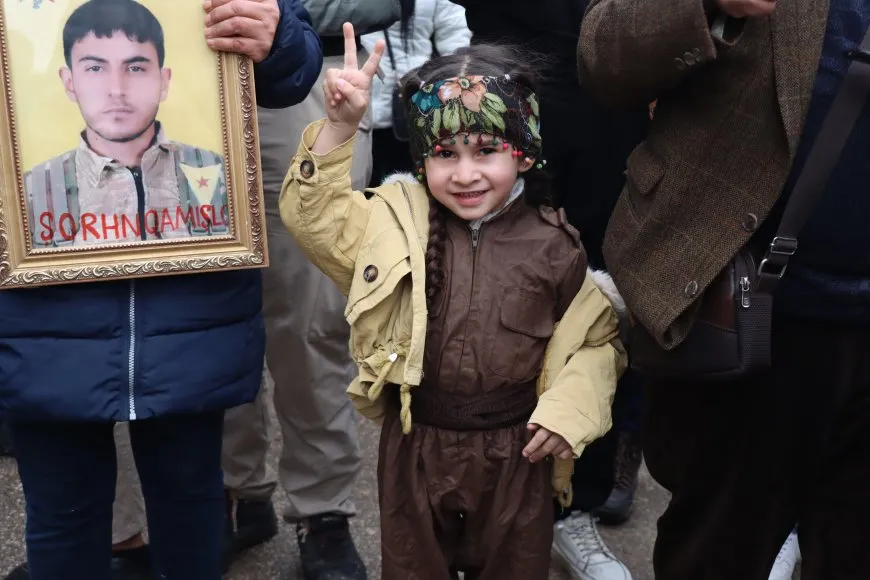 Qamishlo chants “Kurdish people are one”