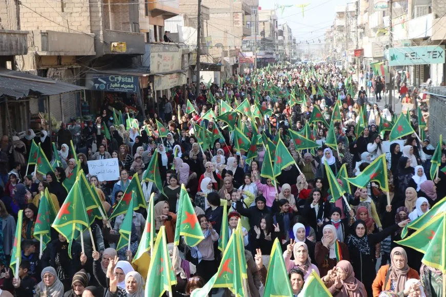 In march supporting YPJ: "Let's strengthen our unity, protect our gains"