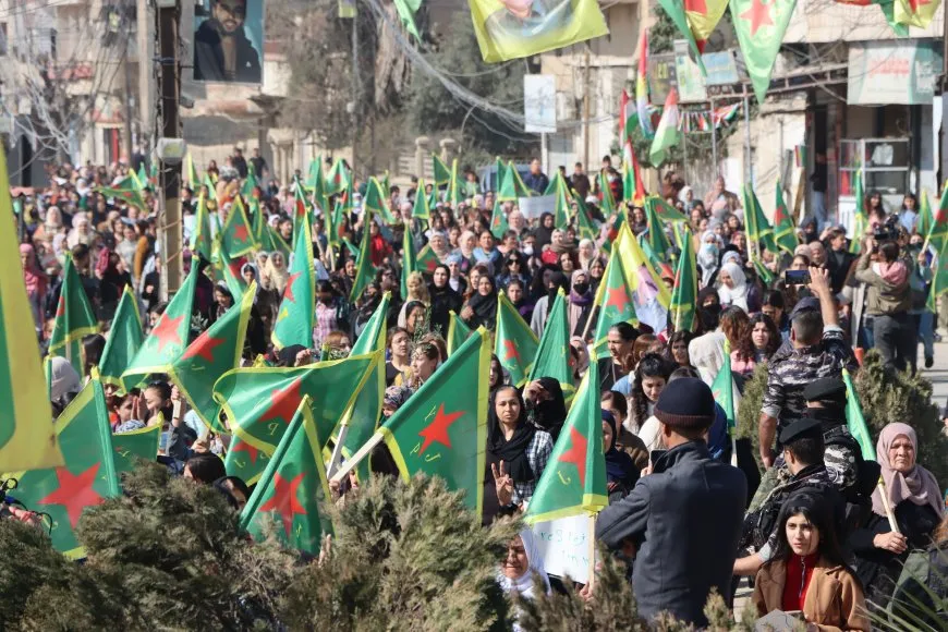 In march supporting YPJ: "Let's strengthen our unity, protect our gains"