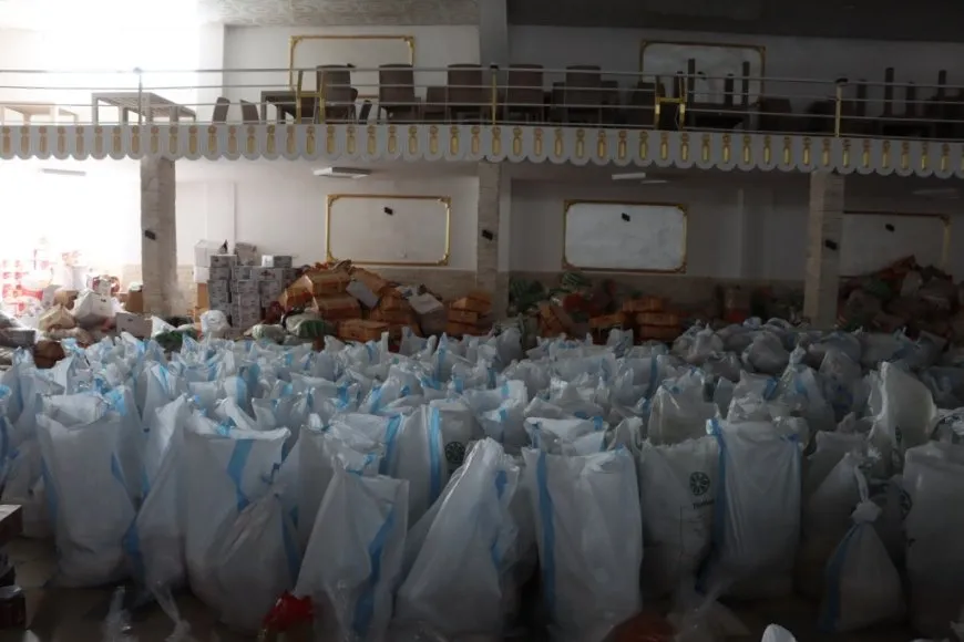 Siege on Kobani continues as humanitarian aid falls short