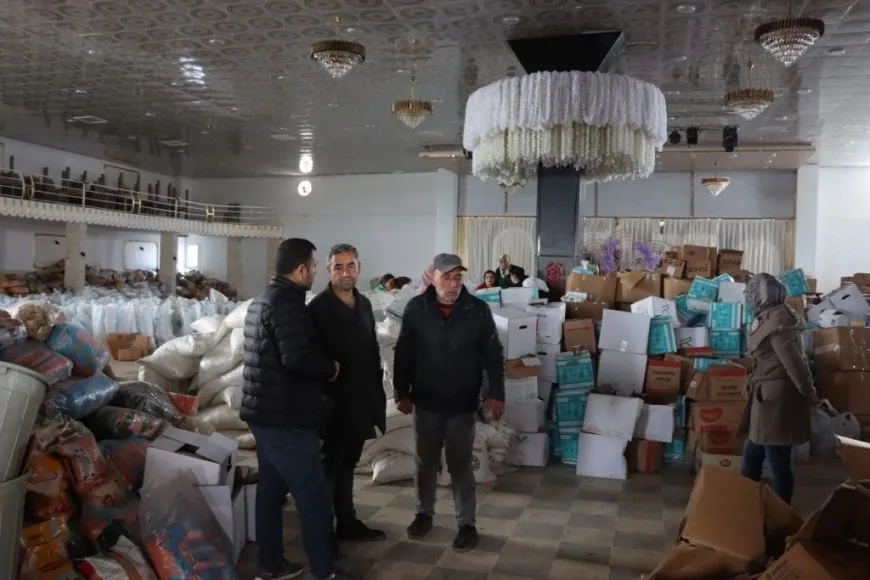 Siege on Kobani continues as humanitarian aid falls short