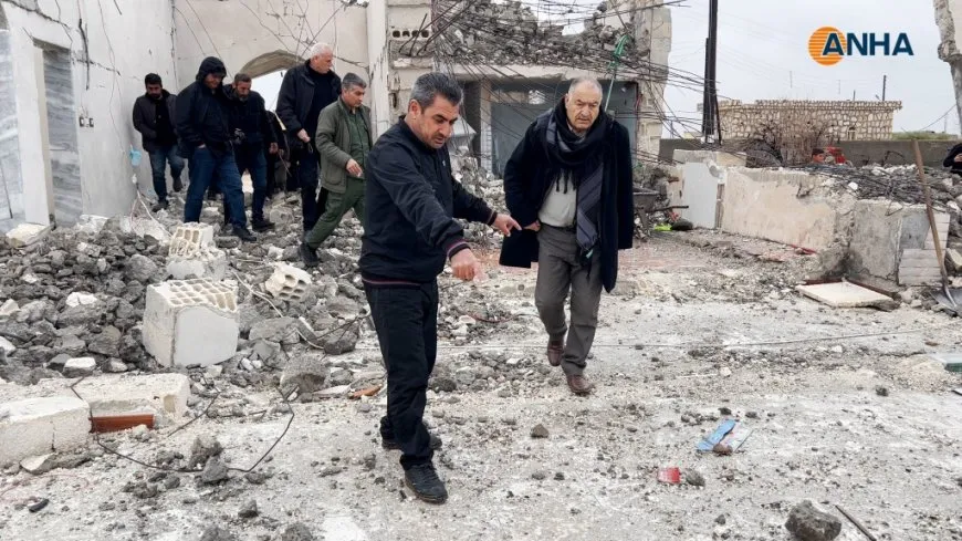Delegation from Kobani visits family of Khirab Ashk massacre martyrs 