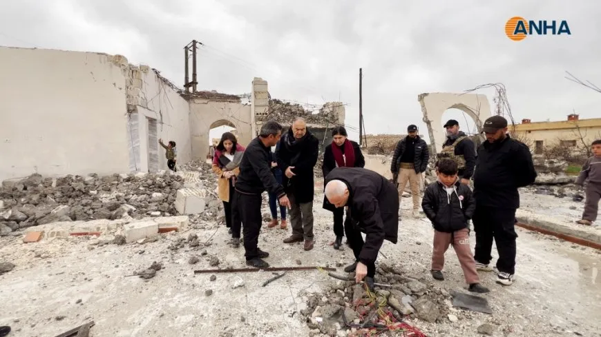 Delegation from Kobani visits family of Khirab Ashk massacre martyrs 