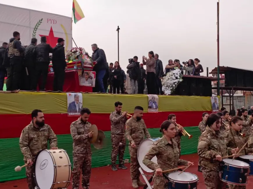 Funeral ceremony of martyr Saleh Muslim kicks off in Qamishlo
