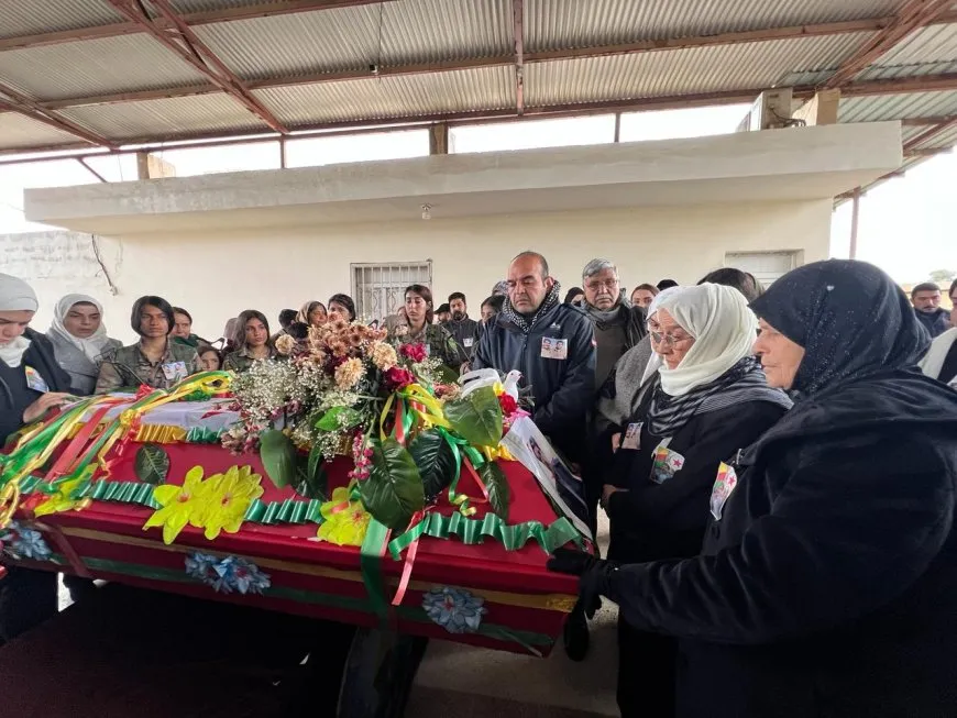 Funeral procession of martyr Saleh Muslim set off towards shrine of martyr Dijla