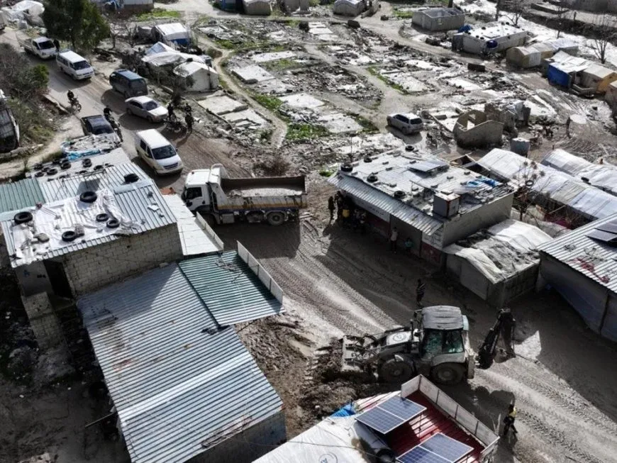 Building collapses in Salqin, Idlib Countryside due to heavy rains