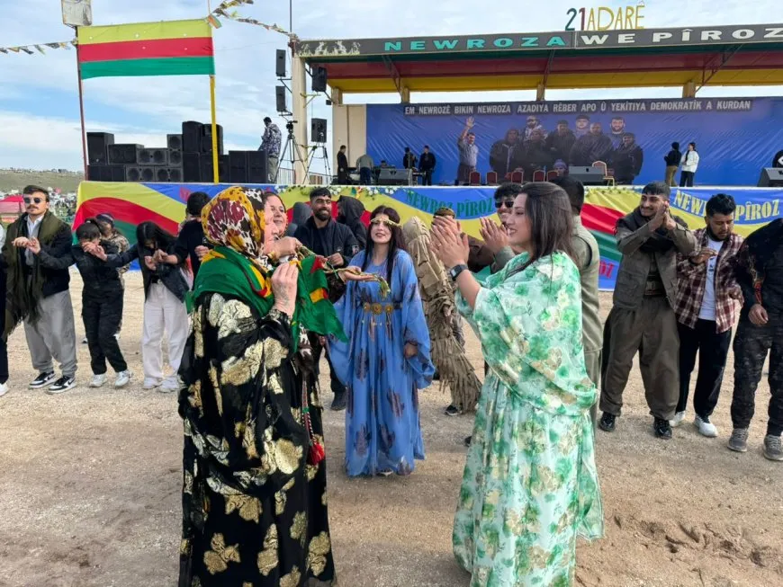 Thousands from Rojava head to Newroz celebration squares