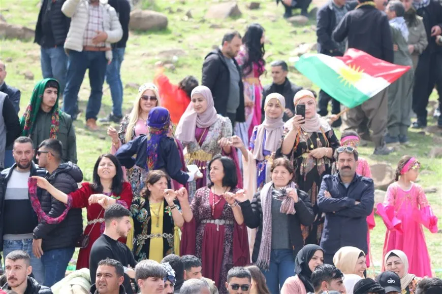 In pictures and video: Newroz celebrations in cities of Rojava