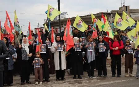 Removing leader Ocalan’s image not serve Kurdish unity