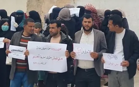Girê Spî teachers protest demanding better working conditions