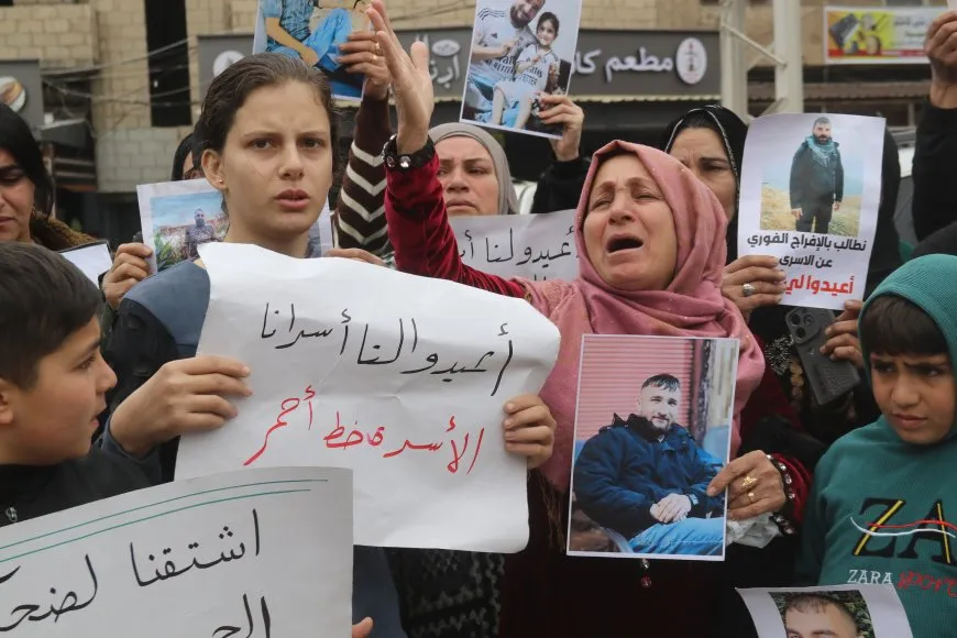 Protest in Qamishlo demands prisoners' release
