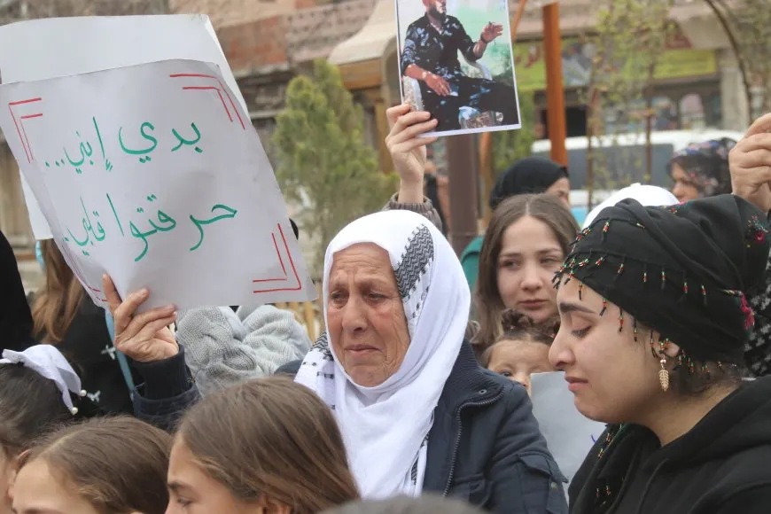 Protest in Qamishlo demands prisoners' release