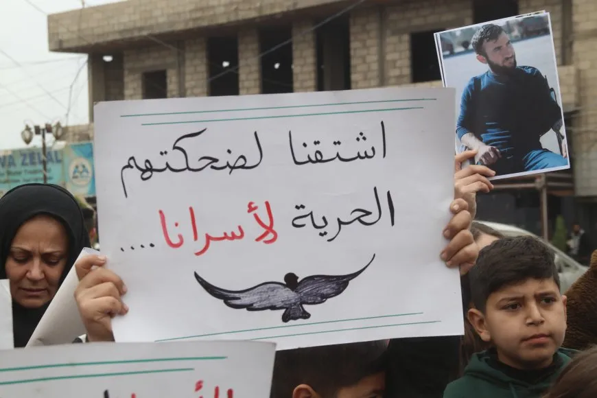 Protest in Qamishlo demands prisoners' release