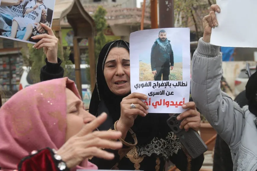 Protest in Qamishlo demands prisoners' release