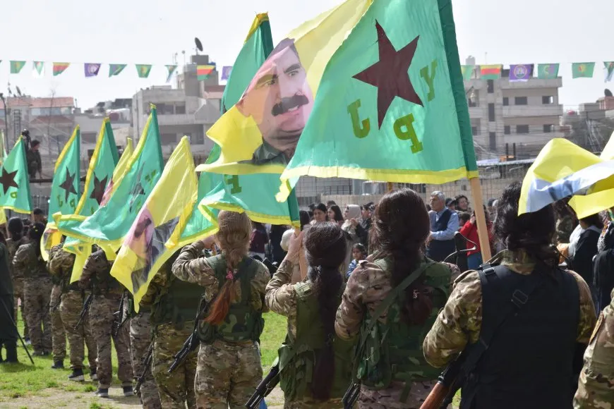 Residents of Qamishlo, Tirbespiye, Amuda celebrate Leader’s birthday, founding of YPJ