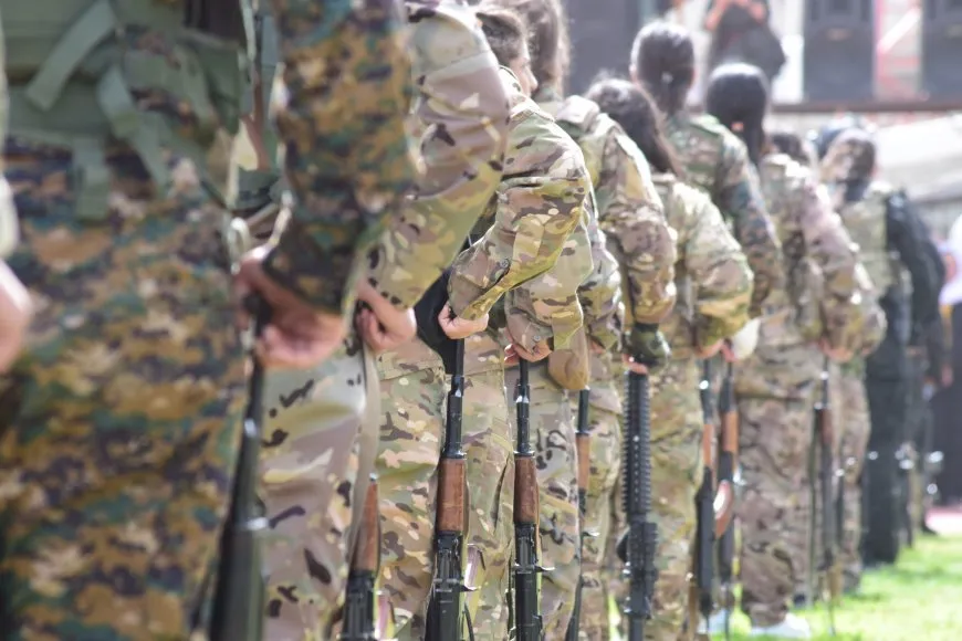 Residents of Qamishlo, Tirbespiye, Amuda celebrate Leader’s birthday, founding of YPJ