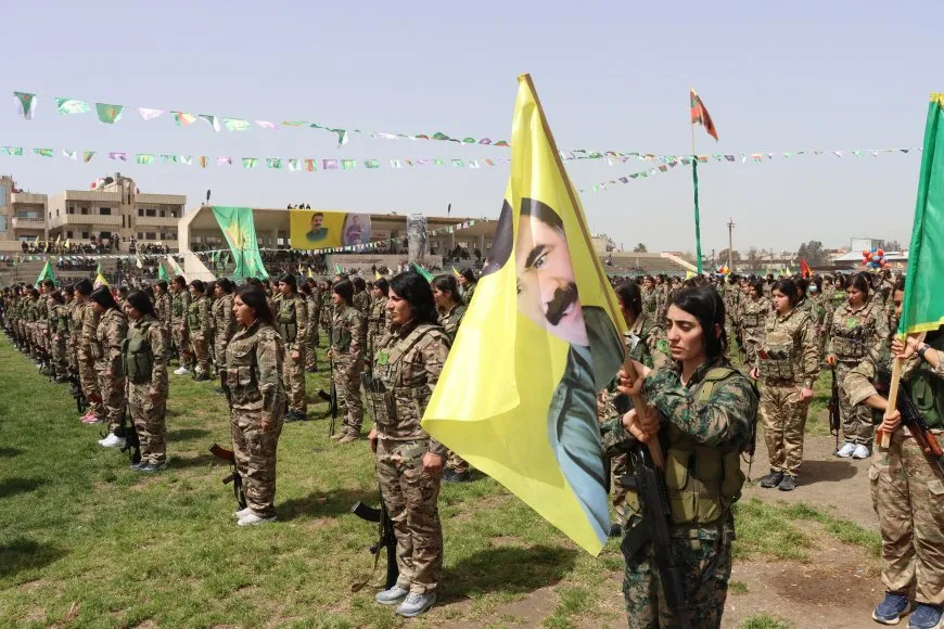 Residents of Qamishlo, Tirbespiye, Amuda celebrate Leader’s birthday, founding of YPJ
