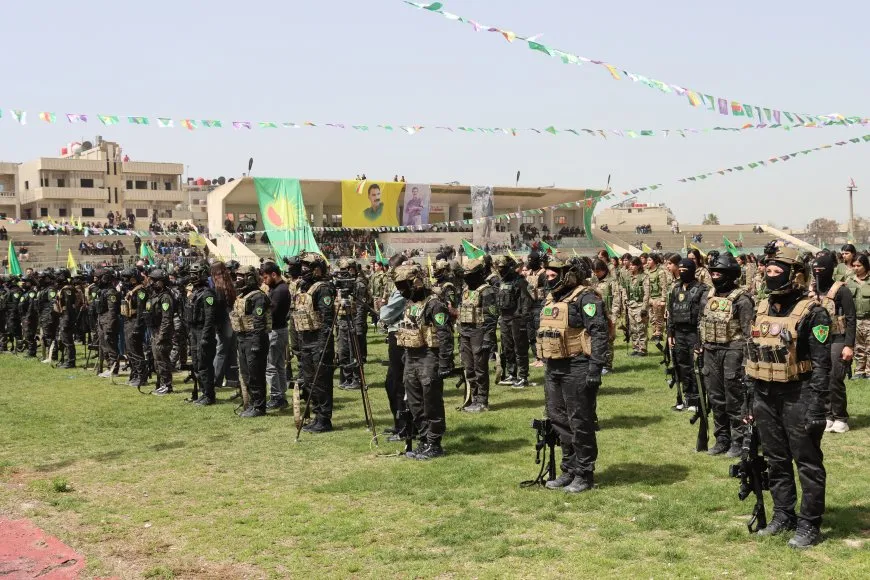 Residents of Qamishlo, Tirbespiye, Amuda celebrate Leader’s birthday, founding of YPJ