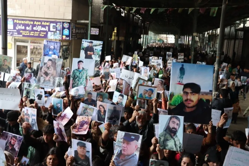 Massive demonstration in Kobani demanding release of prisoners