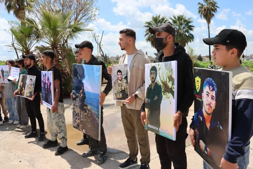 Captives' families protest, meet with political body in Hasaka