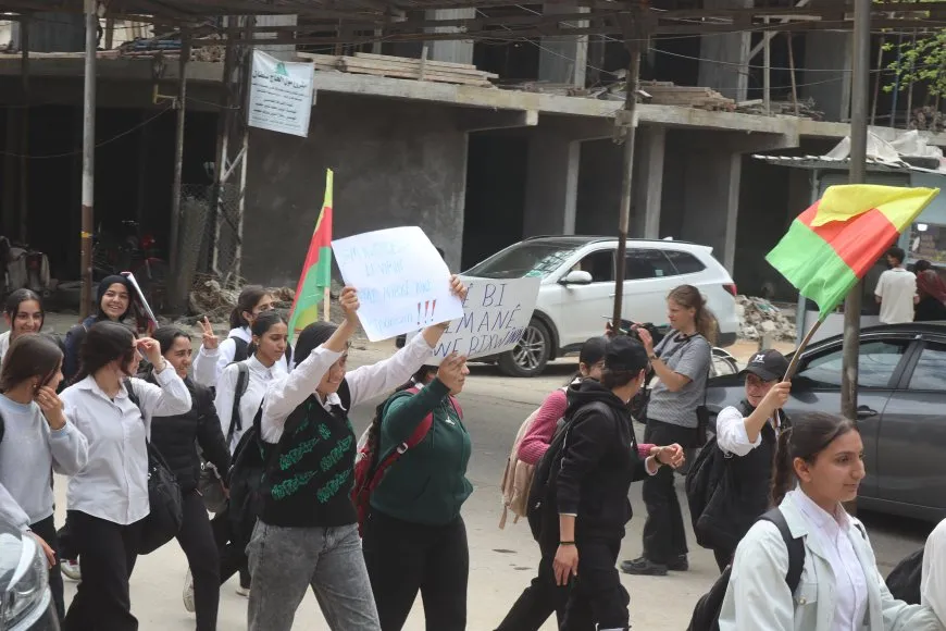 Demonstration in Derik condemns school name changes