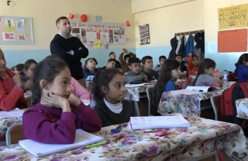 Educational alienation threatens future of thousands of students returning to Afrin