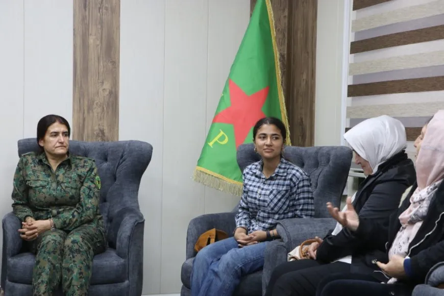 Activists, journalists from Middle East support YPJ