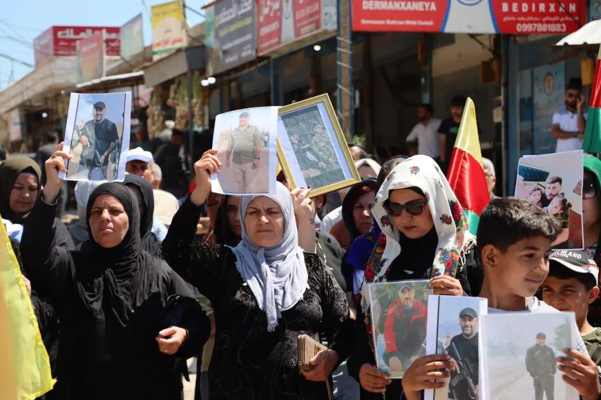 Emphasis on workers’ role, calls to safeguard their rights on International Workers’ Day